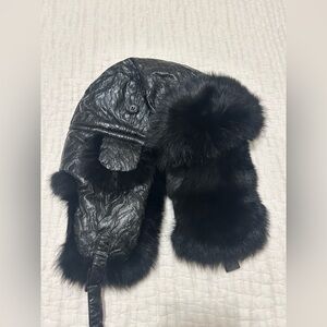 Fox fur winter hat great condition like new